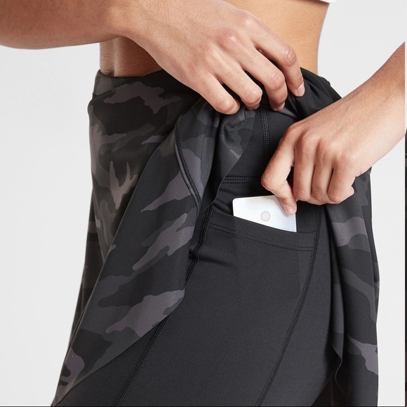 🖤💪 Athleta Match Point Printed Skort (15.5") 🖤💪 Black Camo🖤💪 Medium 🖤💪 - Picture 5 of 7